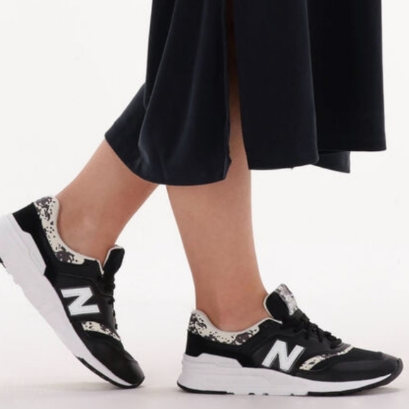 New Balance 997H Womens Sneaker Black  Snow Leopard - Picture 4 of 5